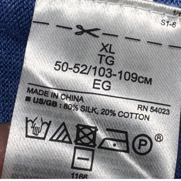 NWT Banana Republic V-Neck Sweater SZ XL Blue Silk Blend Minimalist Preppy - Picture 10 of 11